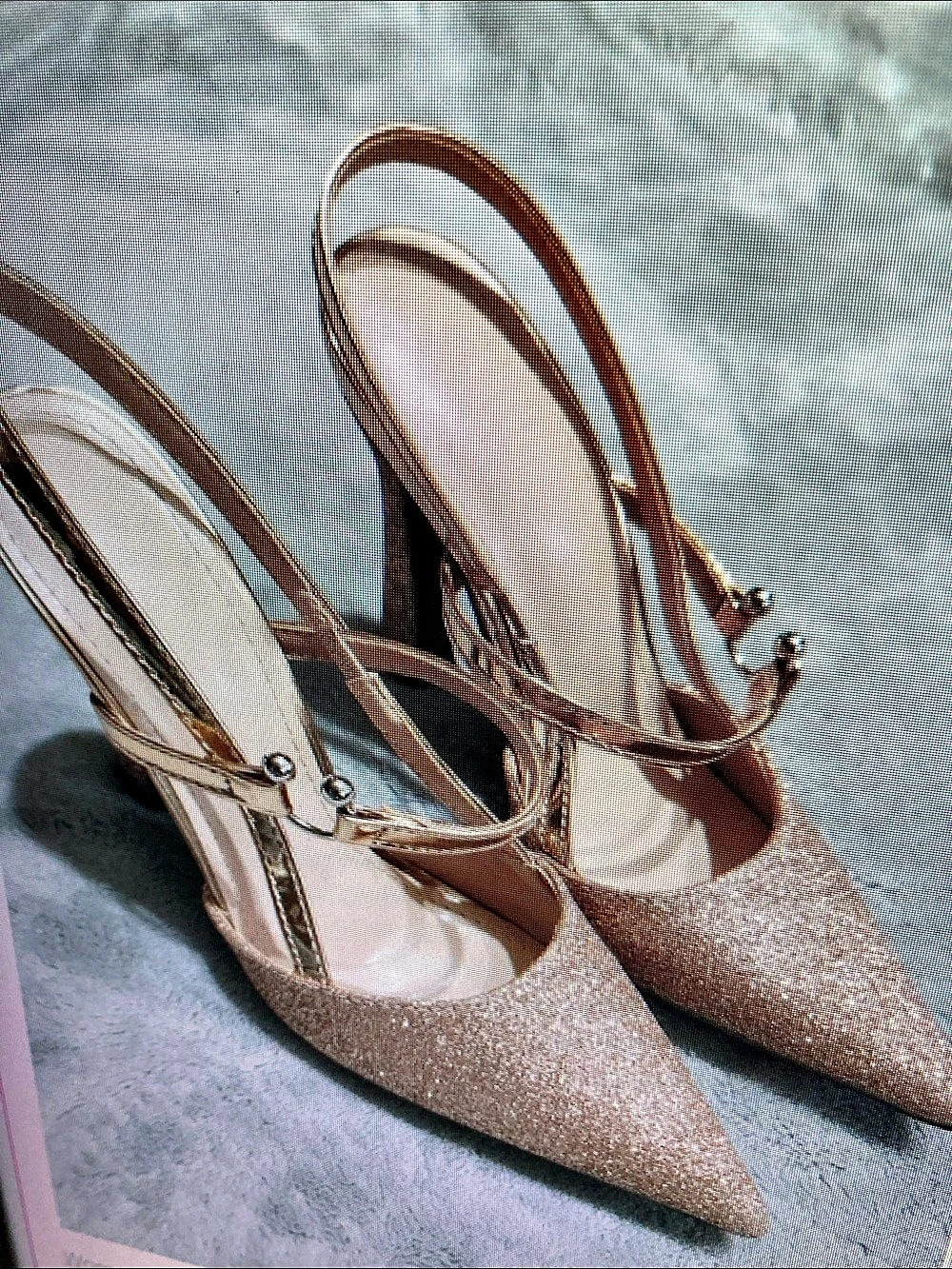 Pointed-Toe Slingback Heels in Pink Like New